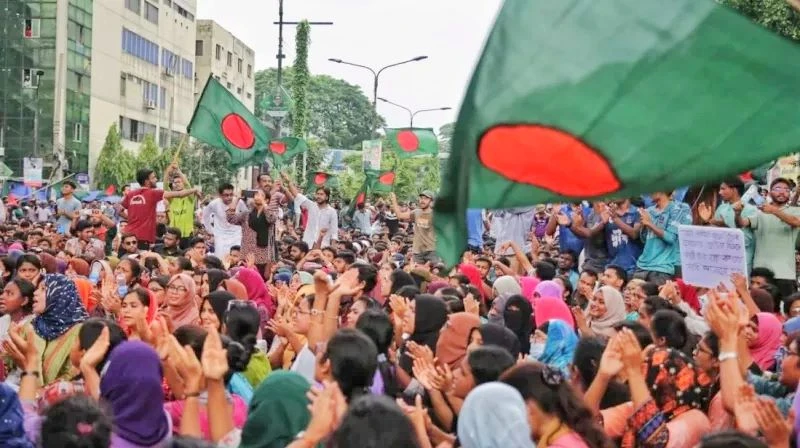 ঈ‌দের পরই উত্তপ্ত হ‌চ্ছে সংসদ ও মাঠের রাজনীতি